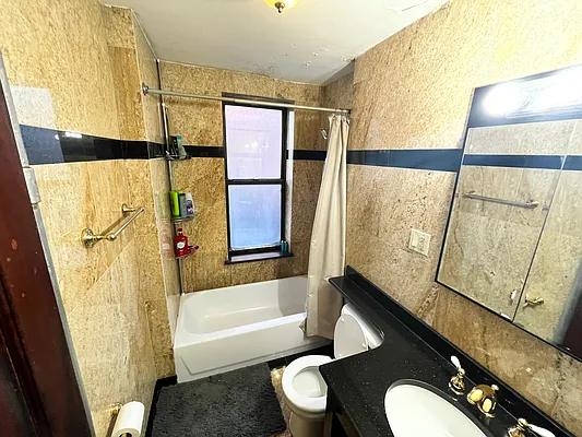 Rented by Batra Group Inc | media 18