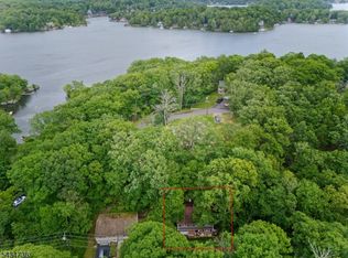 432 Lakeside Ave, Hopatcong Boro, NJ 07821