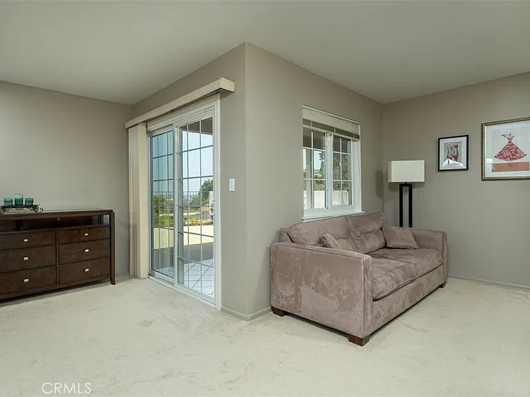8471 Vine Valley Dr — Photo 18