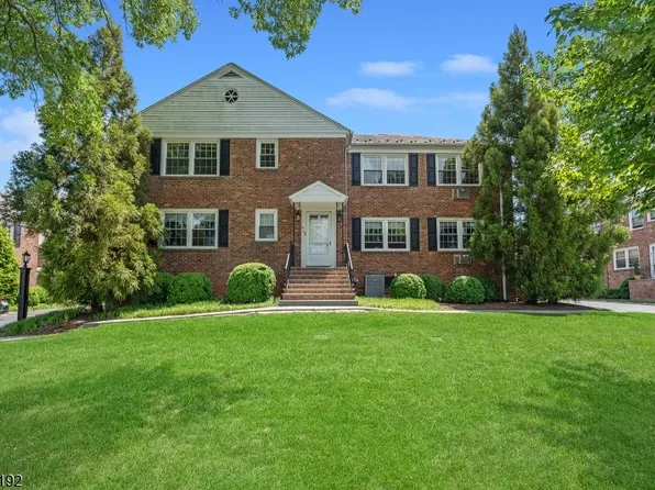 68-86 New England Ave BLDG 78 #32, Summit City, NJ 07901