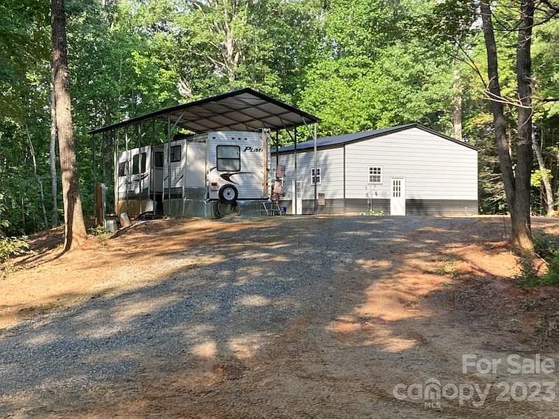 1st image of 164 Cades Cove Dr