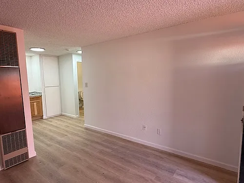 319 David St Photo 1