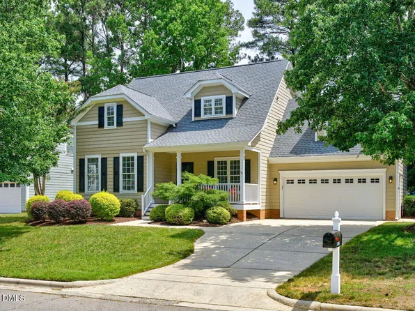 1304 Applethorn Dr, Apex, NC 27502