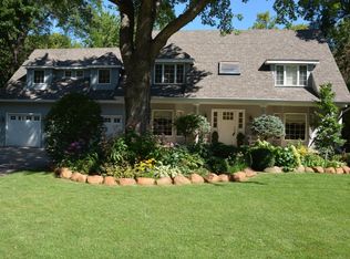 18920 Easton Rd, Deephaven, MN 55391