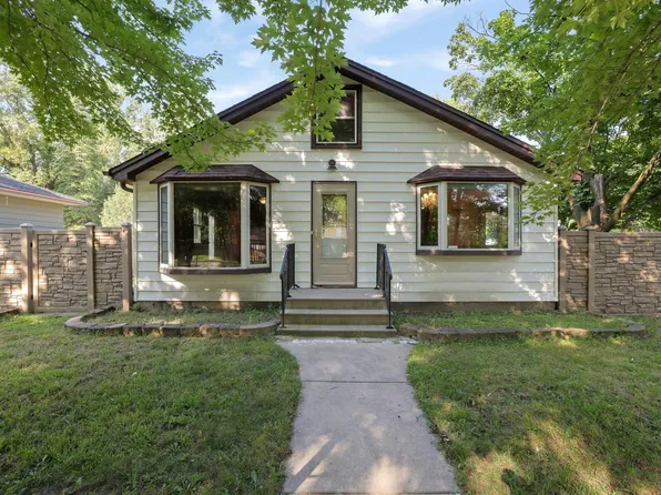 8298 Taylor St NE, Spring Lake Park, MN 55432