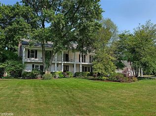 209 Sunset Ridge Rd, Northfield, IL 60093