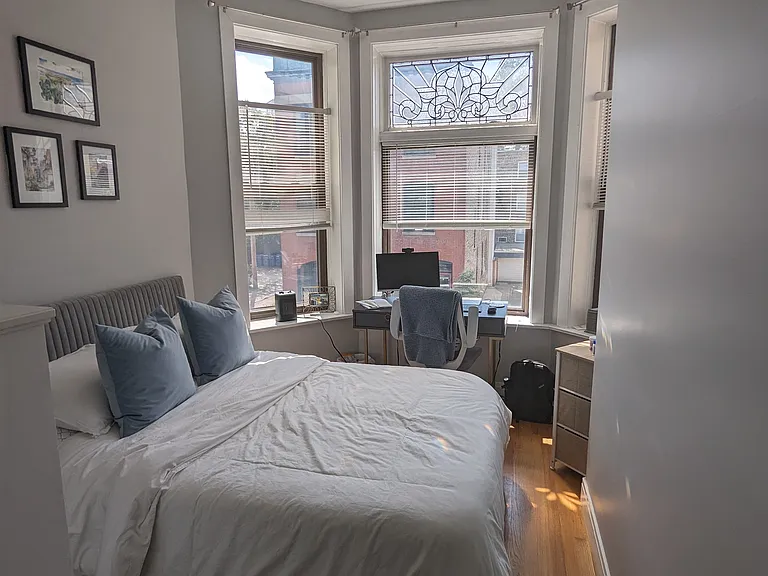 2425 N Geneva Ter #2 — Photo 14