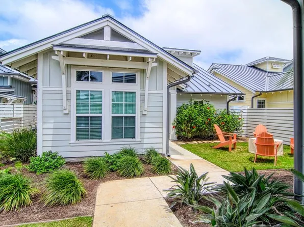 118 Reserve Ln, Rockport, TX 78382
