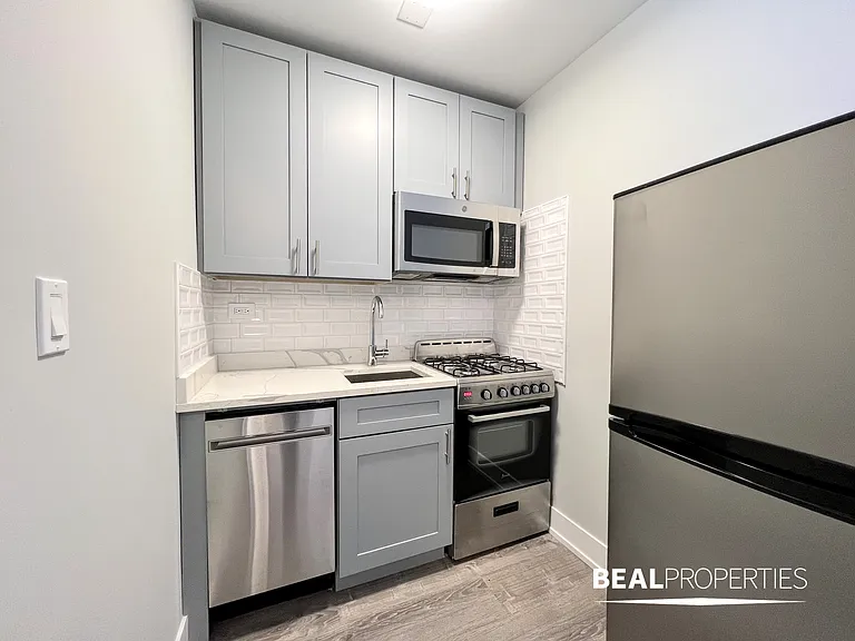 505 West Belmont Ave — Photo 71