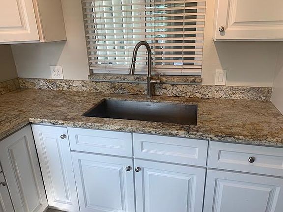 5th image of 278 Estrella St #278