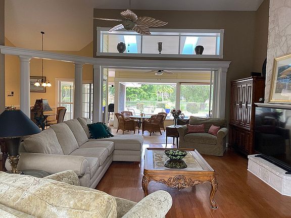 2nd image of 7810 Long Cove Way