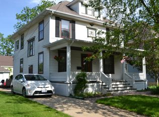 625 Center St, Elgin, IL 60120