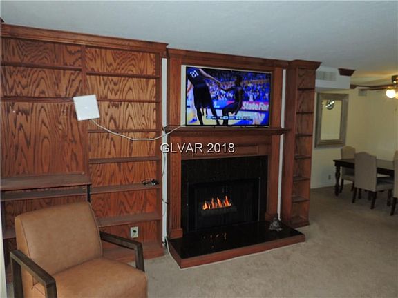4th image of 730 S Royal Crest Cir Unit 428