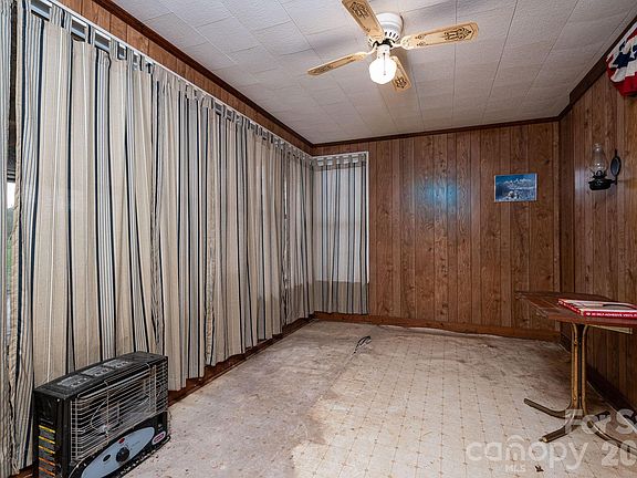 5th image of 1354 Harless Rd