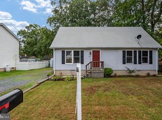 1303 Holly St, Shady Side, MD 20764