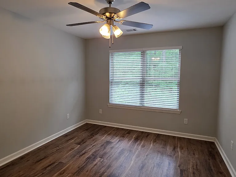 1010 Grand Teton Dr — Photo 10