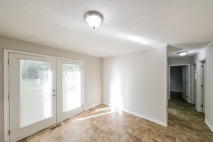 3204 45th Pl E — Photo 5