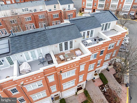 2nd image of 12147 Chancery Station Cir