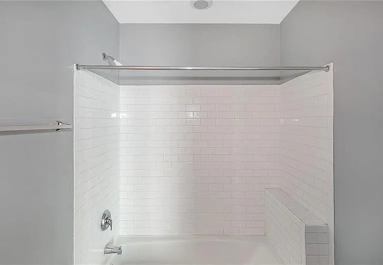 620 Glen Iris Dr NE #325 — Photo 9