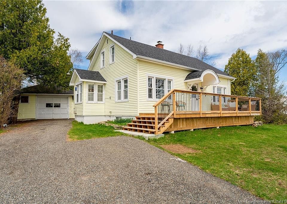 1st image of 716 Tweedside Rd