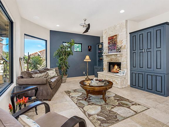 4th image of 1 Treehaven Ln
