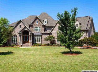 2498 Hine St S, Athens, AL 35611