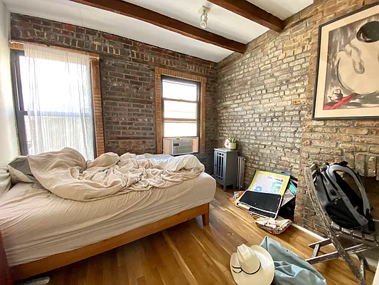 Rented by Nolita Group | media 21