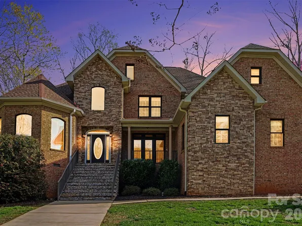 402 Rugby Rd, Salisbury, NC 28144