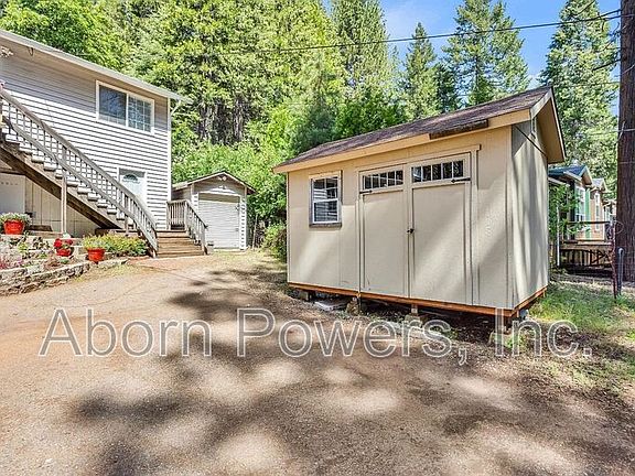 2nd image of 7011 Lakewood Dr