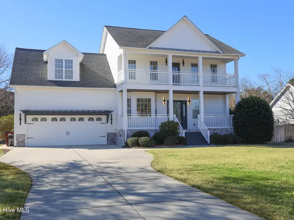 114 Cove Side Lane, Hampstead, NC 28443