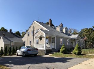 216 Elliot St #TH1, Newton Upper Falls, MA 02464