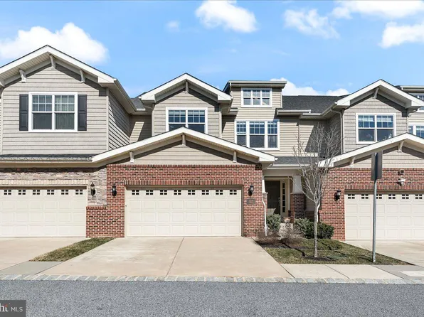 117 Elton Farm Cir, Glen Mills, PA 19342