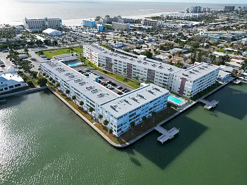 5575 Gulf Blvd Photo 1
