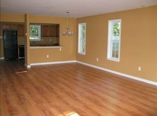 19 E Mulberry Ave, Pleasantville, NJ 08232