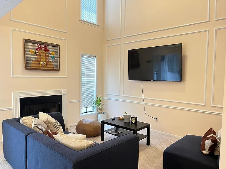 2515 Cross Timbers Dr — Photo 2
