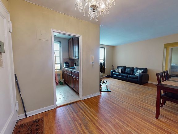 4th image of 112-50 Northern Blvd #5E
