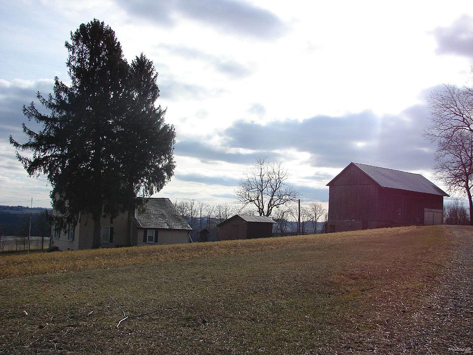 Welcome to the farm on 4519 Laurel Drive