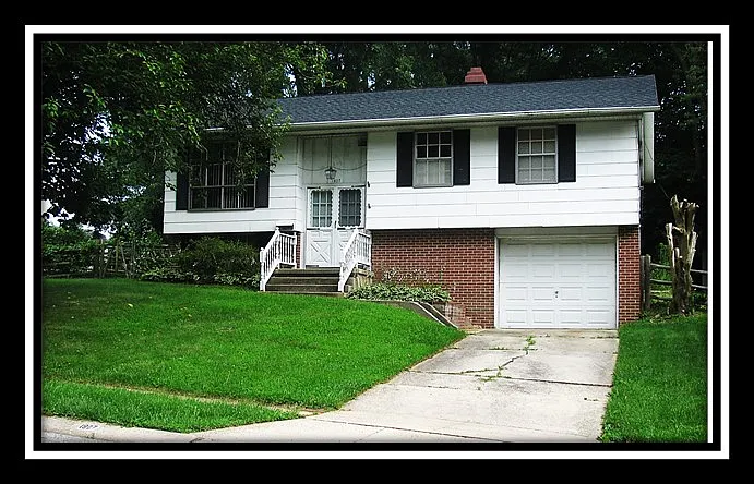 1807 Larch Dr photo 1