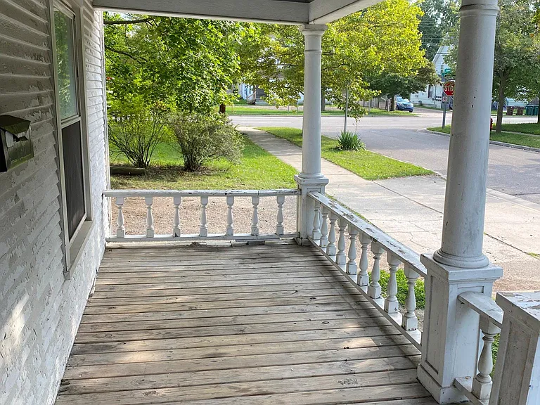 708 N Sycamore St — Photo 20