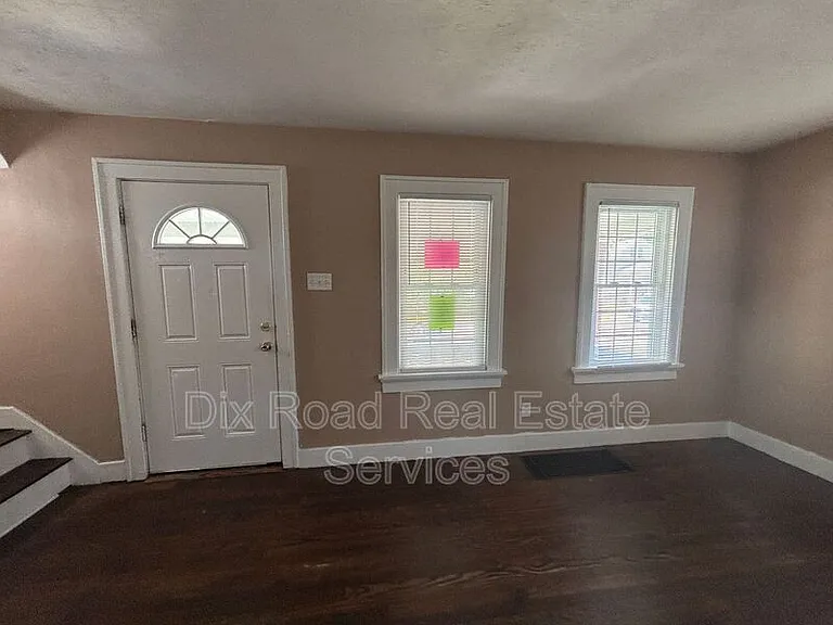 229 Bellaire Ave — Photo 8