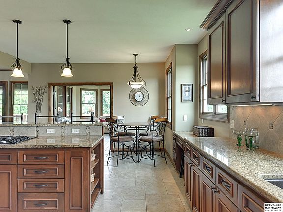 5th image of 12980 Pioneer Ln