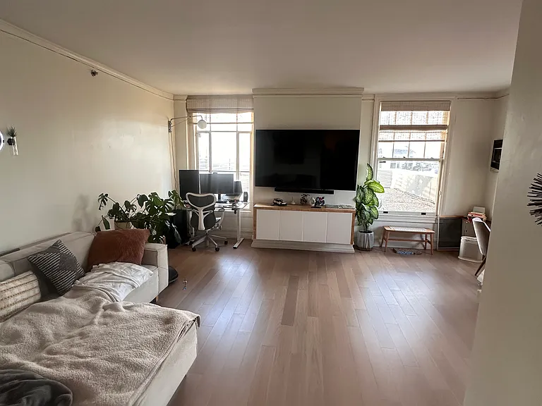702 Ash St #701 — Photo 3