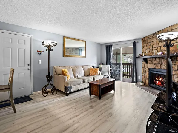 1854 S Pitkin Circle #B, Aurora, CO 80017