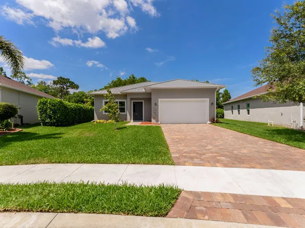 675 NE Moss Rose Place, Port St Lucie, FL 34983