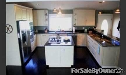 Gourmet Chef's Kitchen