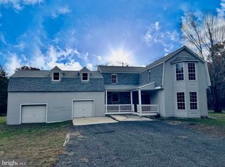618 8th St, Mays Landing, NJ 08330
