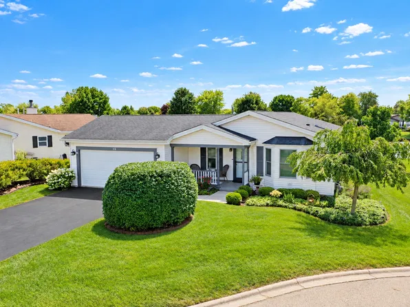 15 Saratoga Ct, Grayslake, IL 60030