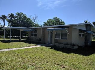 1148 Solana Rd, Naples, FL 34103