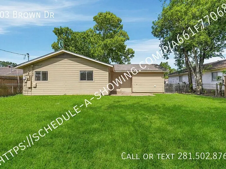 303 Brown Dr — Photo 16