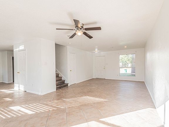 5th image of 19507 Narcissus Brook Ln